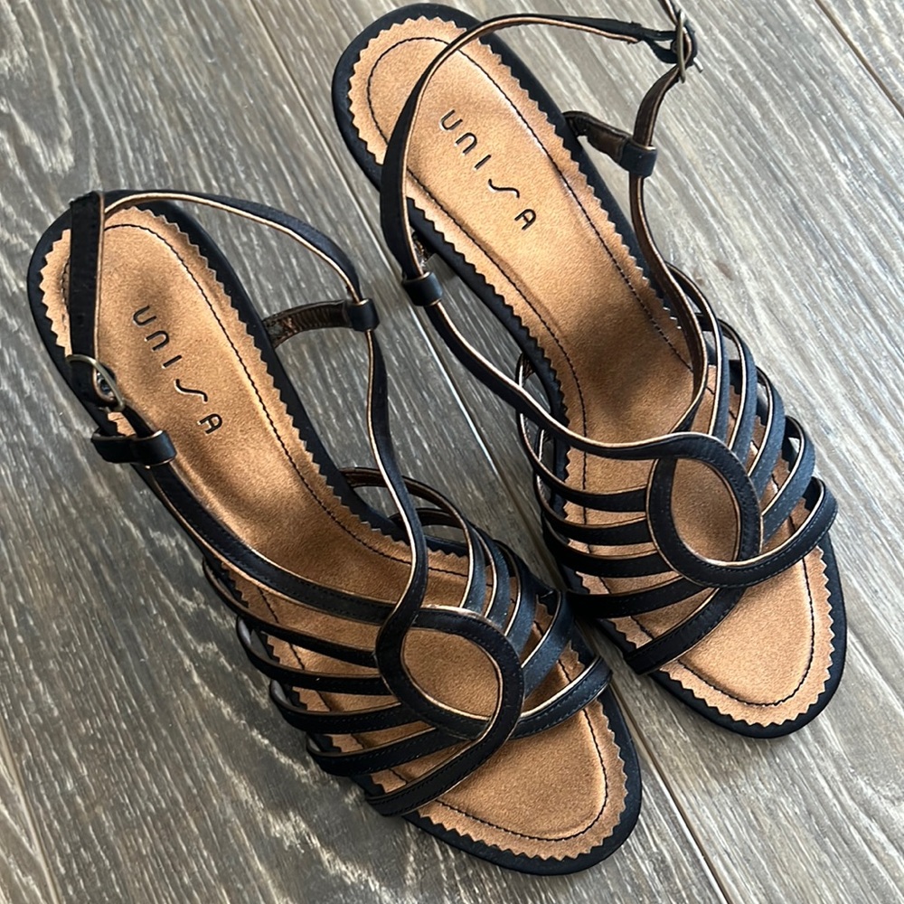 Unisa Copper & Black Sandal